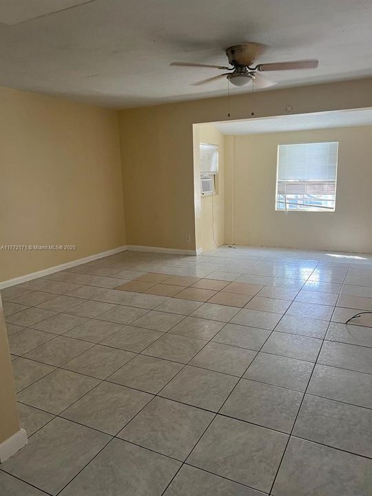 Recently Rented: $2,200 (3 beds, 1 baths, 1332 Square Feet)