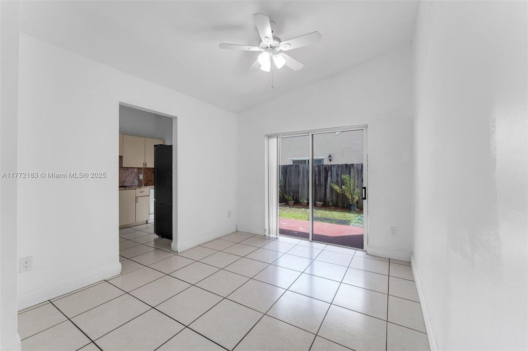 Recently Sold: $499,000 (3 beds, 2 baths, 1023 Square Feet)