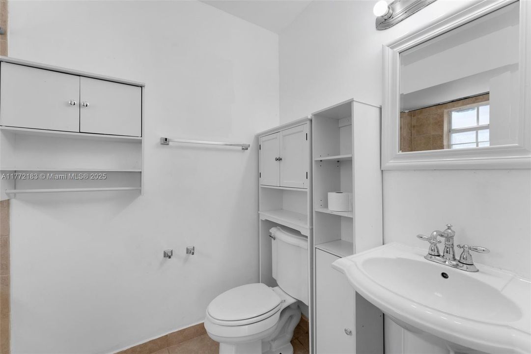 Recently Sold: $499,000 (3 beds, 2 baths, 1023 Square Feet)