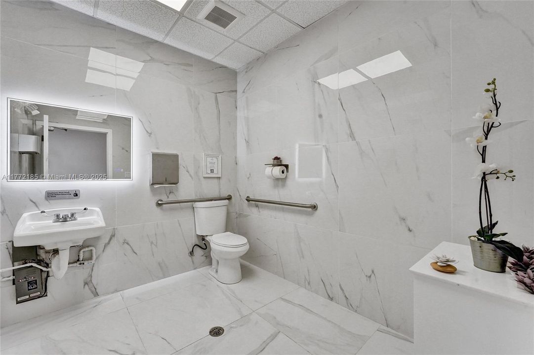 На продажу: $140,000 (0 спален, 0 ванн, 0 Квадратных фут)