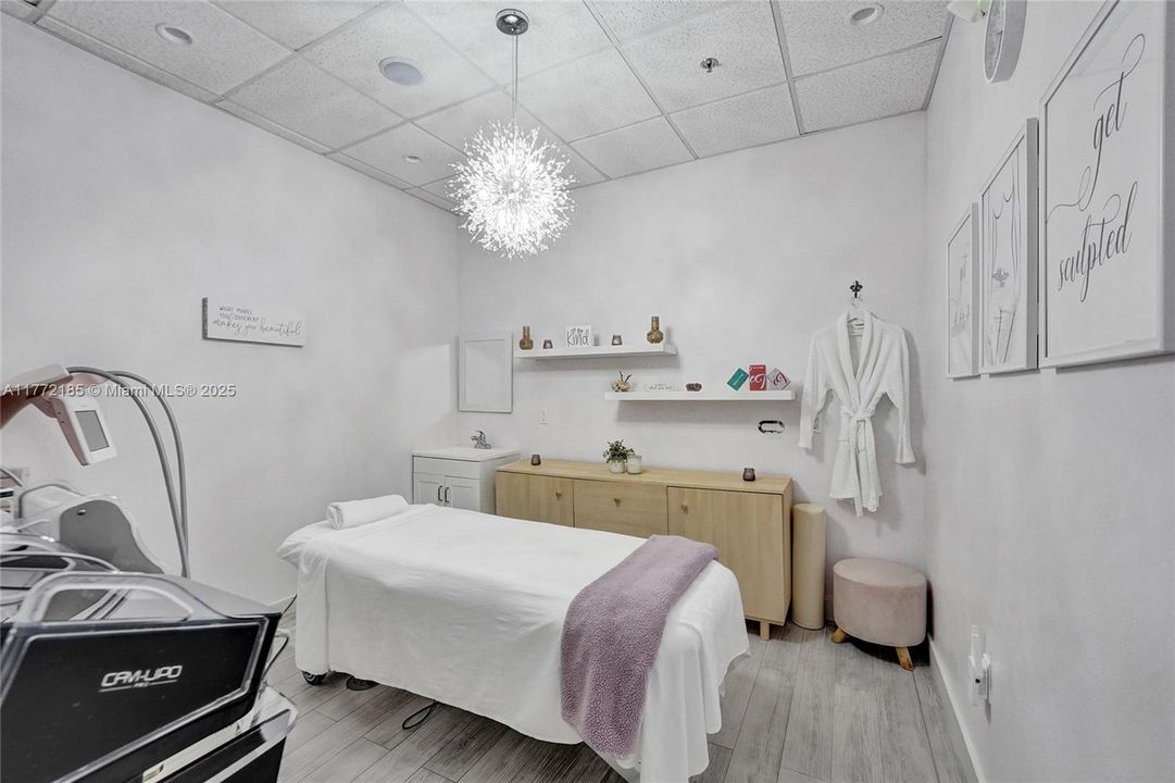 На продажу: $140,000 (0 спален, 0 ванн, 0 Квадратных фут)