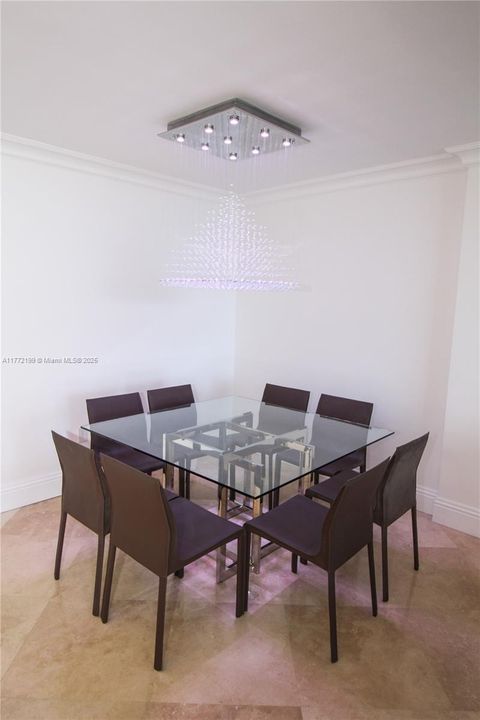 На продажу: $1,125,000 (2 спален, 2 ванн, 1056 Квадратных фут)