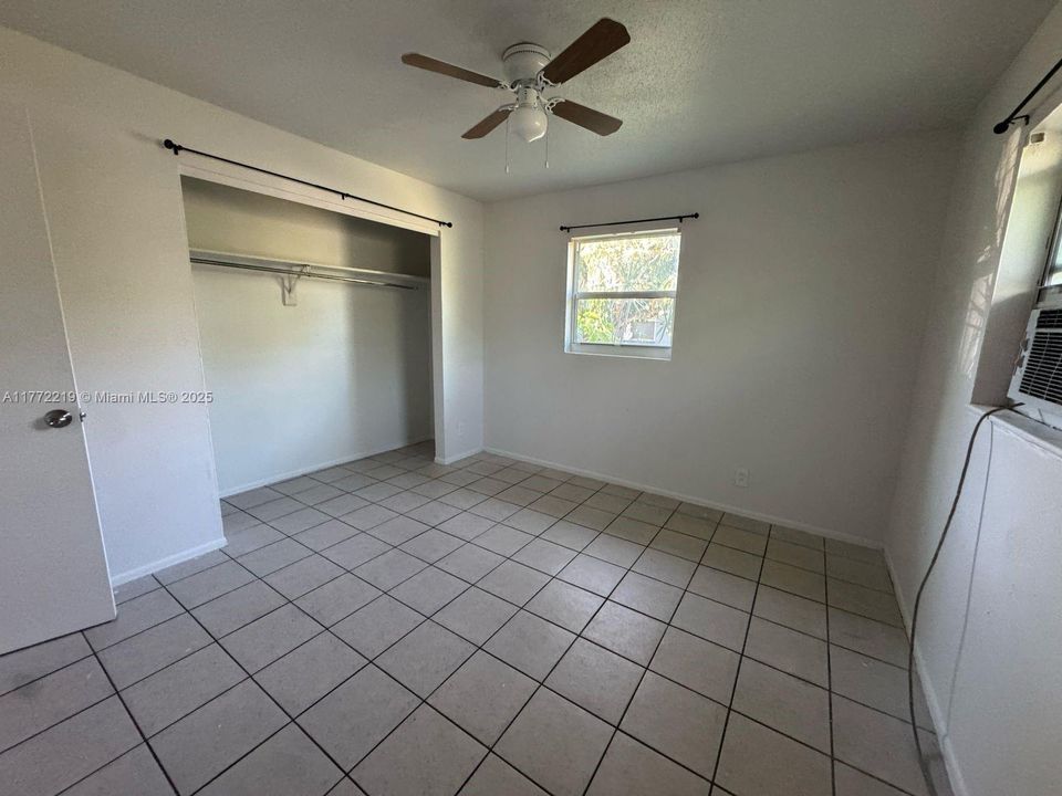 Recientemente alquilado: $1,350 (2 camas, 1 baños, 780 Pies cuadrados)