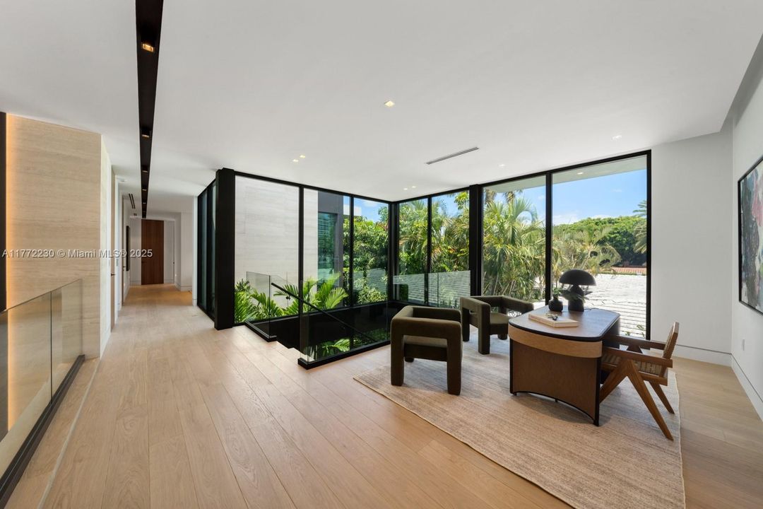 For Sale: $25,900,000 (7 beds, 7 baths, 6997 Square Feet)