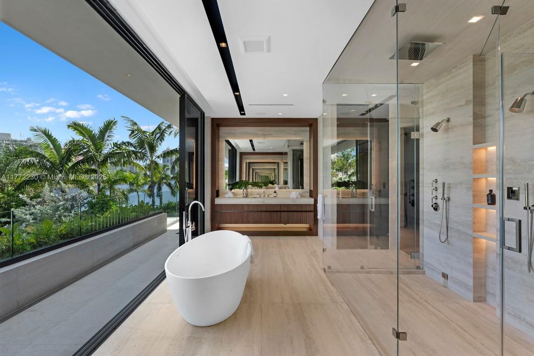 For Sale: $25,900,000 (7 beds, 7 baths, 6997 Square Feet)