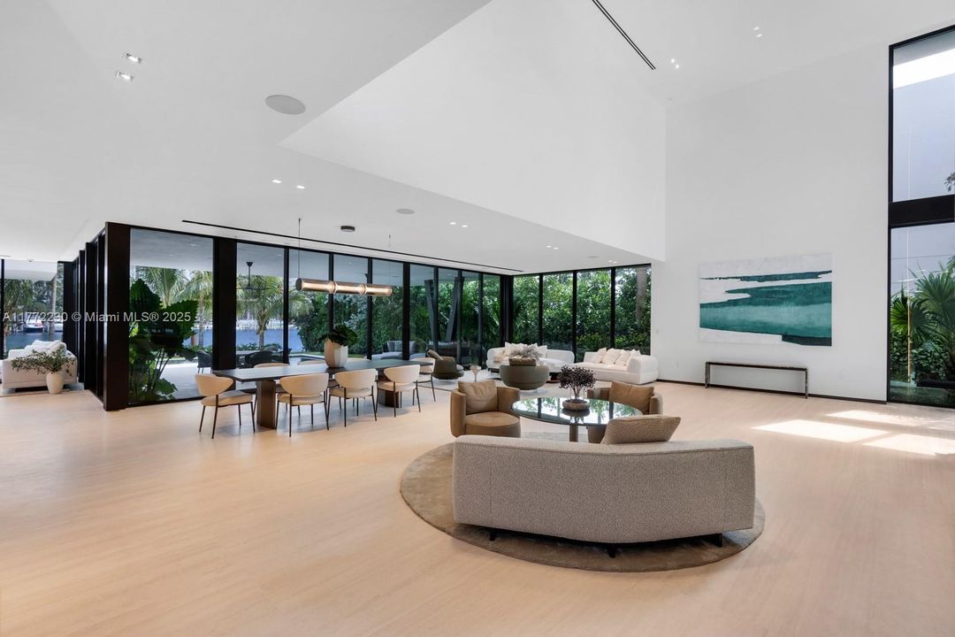 For Sale: $25,900,000 (7 beds, 7 baths, 6997 Square Feet)