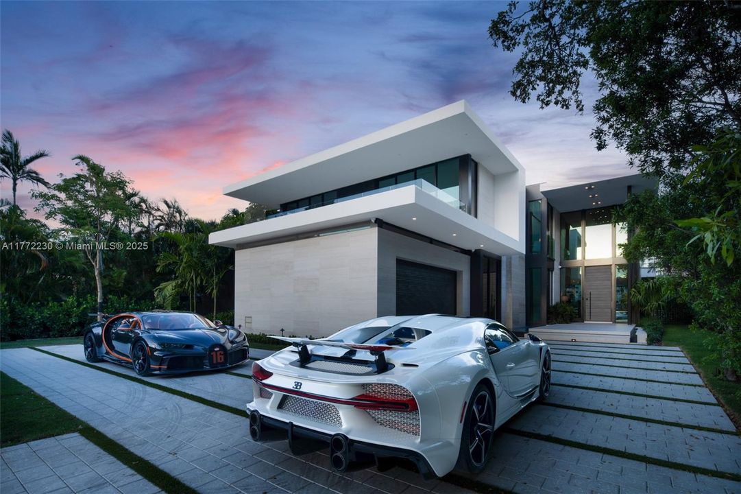 For Sale: $25,900,000 (7 beds, 7 baths, 6997 Square Feet)