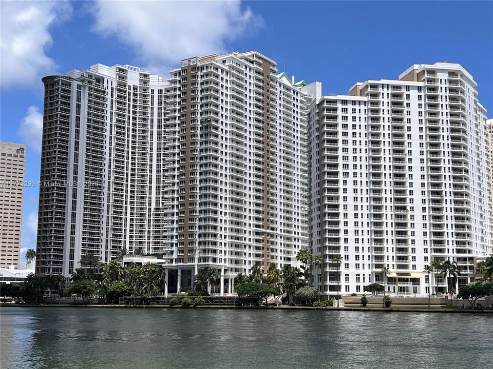 Recientemente alquilado: $3,500 (1 camas, 1 baños, 878 Pies cuadrados)