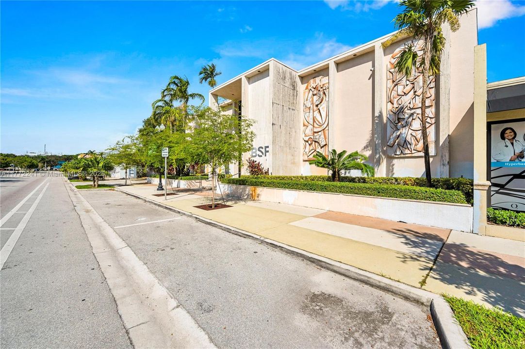 Active With Contract: $3,790,000 (0 beds, 0 baths, 0 Square Feet)