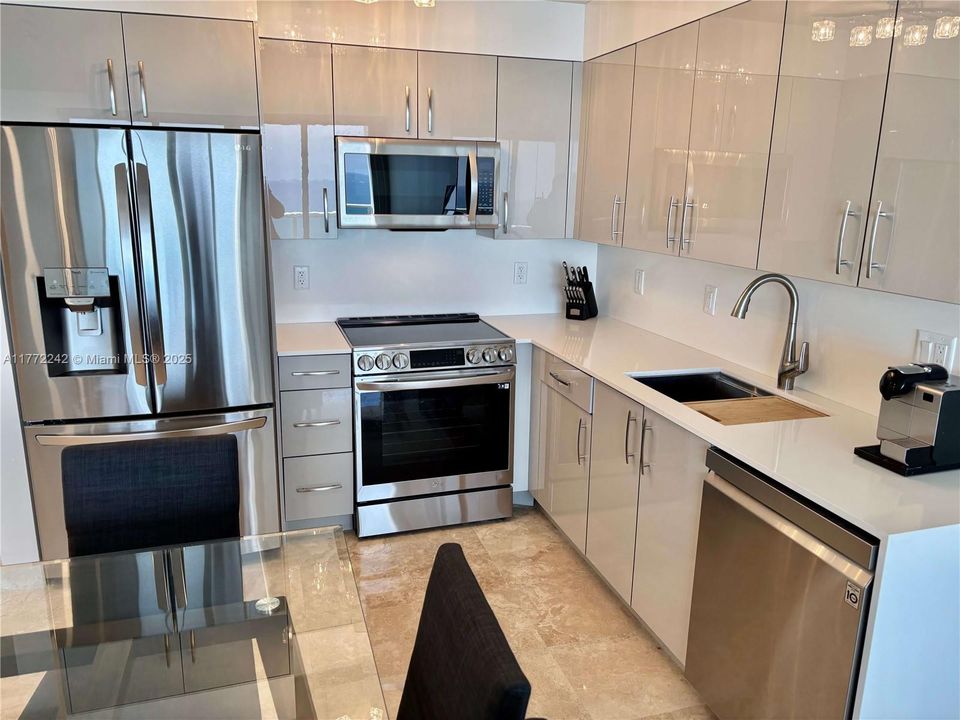 Vendido Recientemente: $455,000 (1 camas, 1 baños, 991 Pies cuadrados)