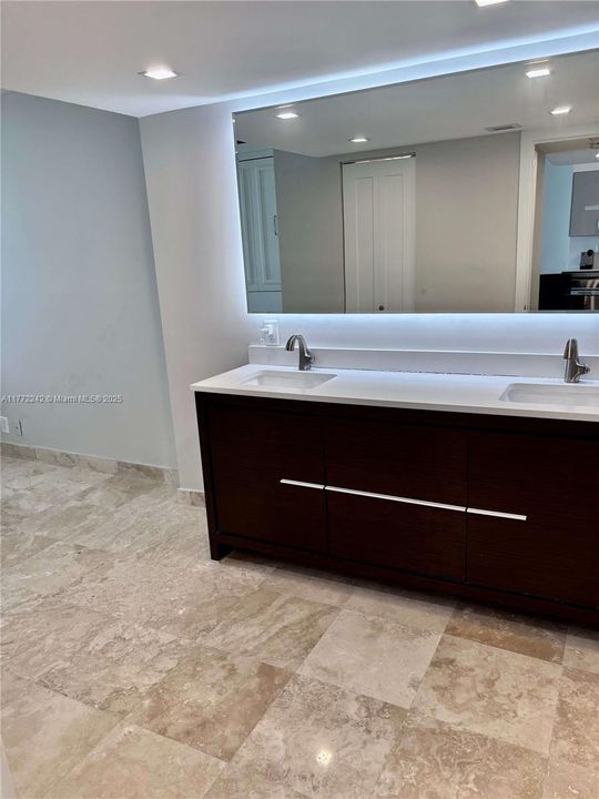 Vendido Recientemente: $455,000 (1 camas, 1 baños, 991 Pies cuadrados)