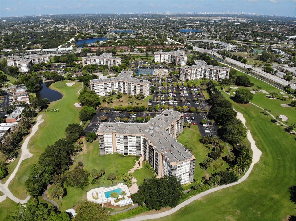 Vendido Recientemente: $125,000 (2 camas, 2 baños, 1100 Pies cuadrados)