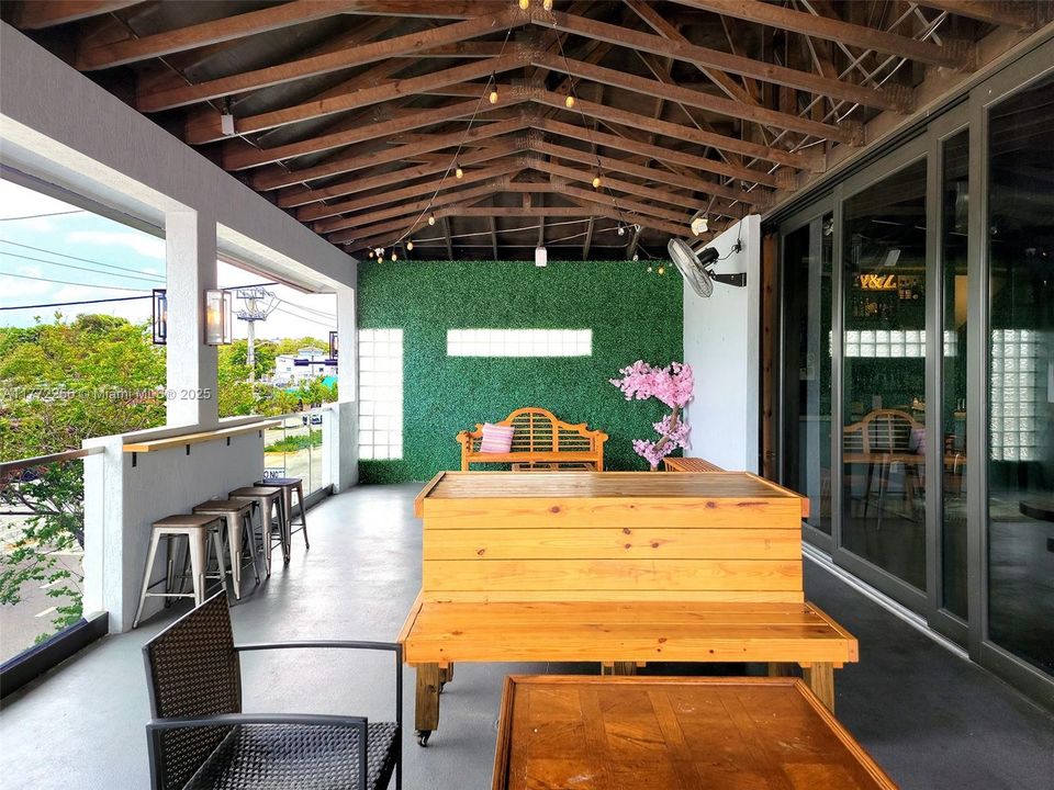 Active With Contract: $2,500,000 (0 beds, 0 baths, 0 Square Feet)