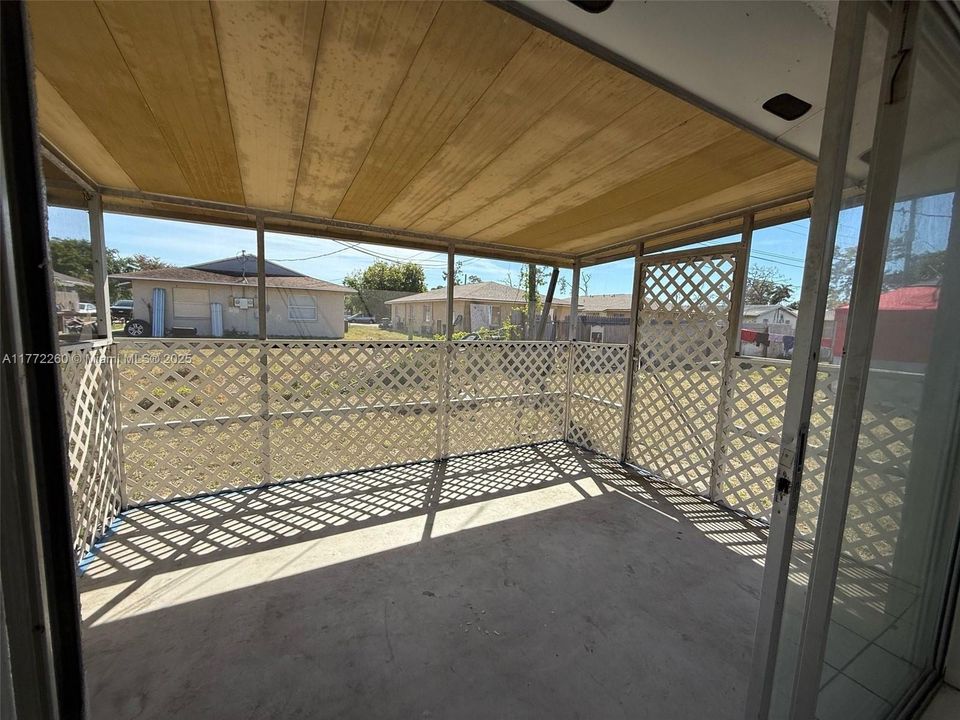 Recientemente alquilado: $1,350 (2 camas, 1 baños, 808 Pies cuadrados)