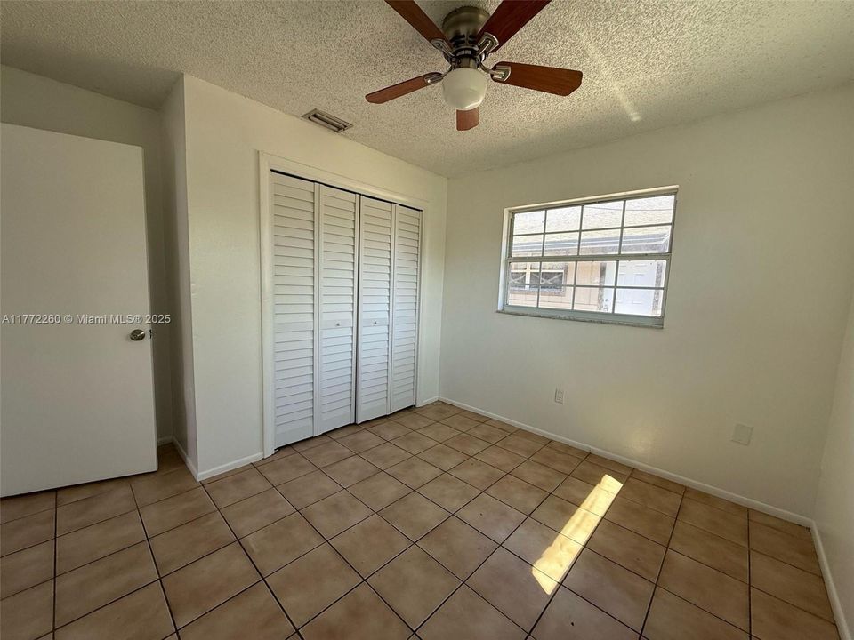 Recientemente alquilado: $1,350 (2 camas, 1 baños, 808 Pies cuadrados)