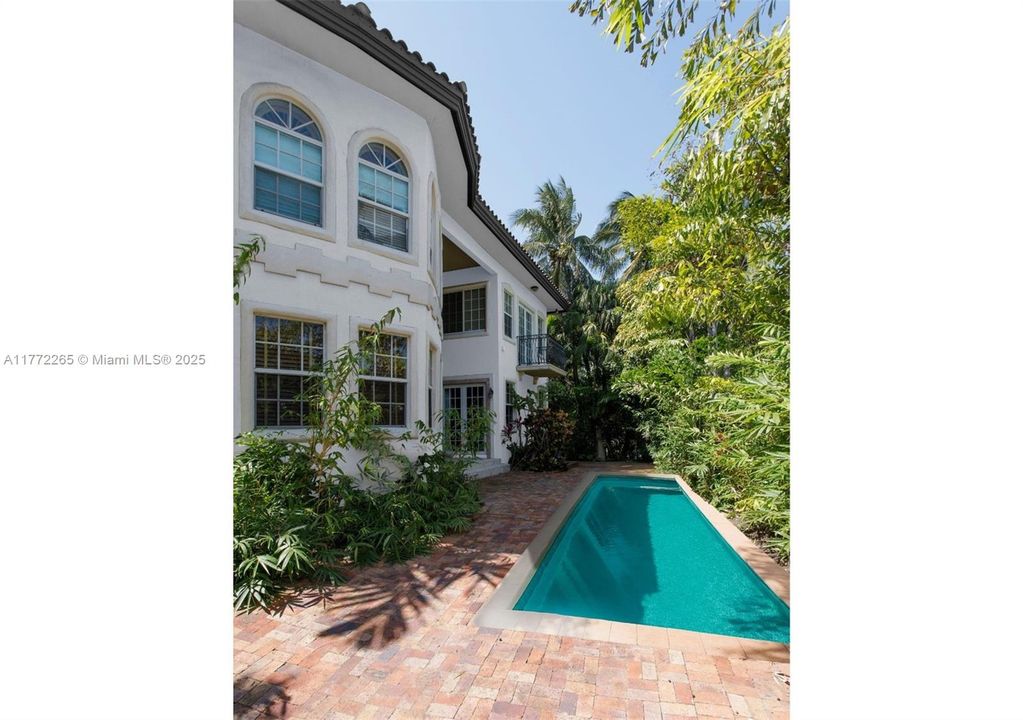 For Sale: $4,800,000 (5 beds, 4 baths, 4401 Square Feet)