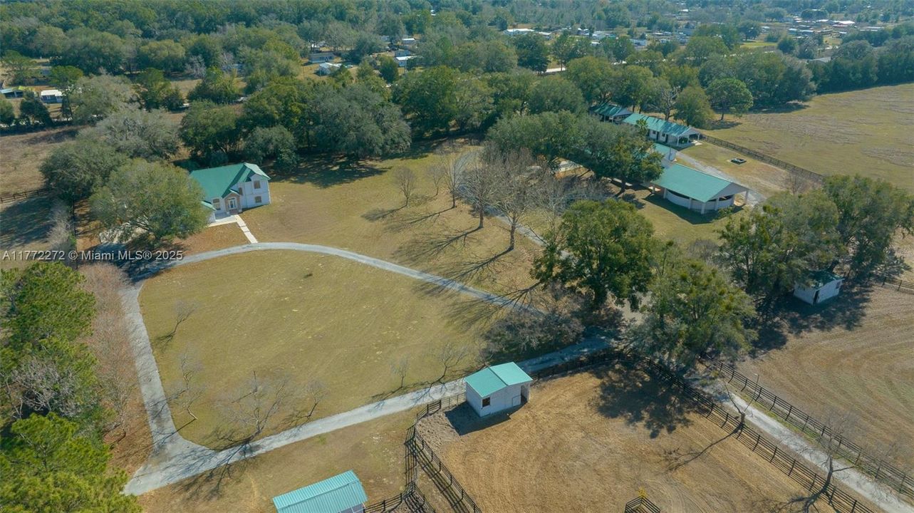 На продажу: $2,600,000 (3 спален, 2 ванн, 0 Квадратных фут)