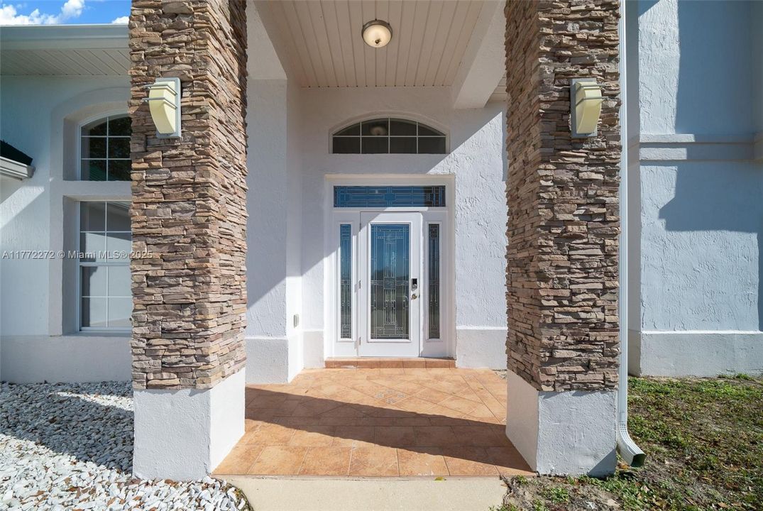 На продажу: $2,600,000 (3 спален, 2 ванн, 0 Квадратных фут)