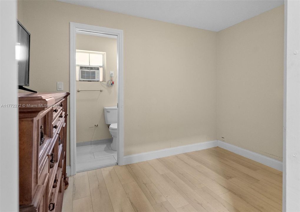 На продажу: $2,600,000 (3 спален, 2 ванн, 0 Квадратных фут)