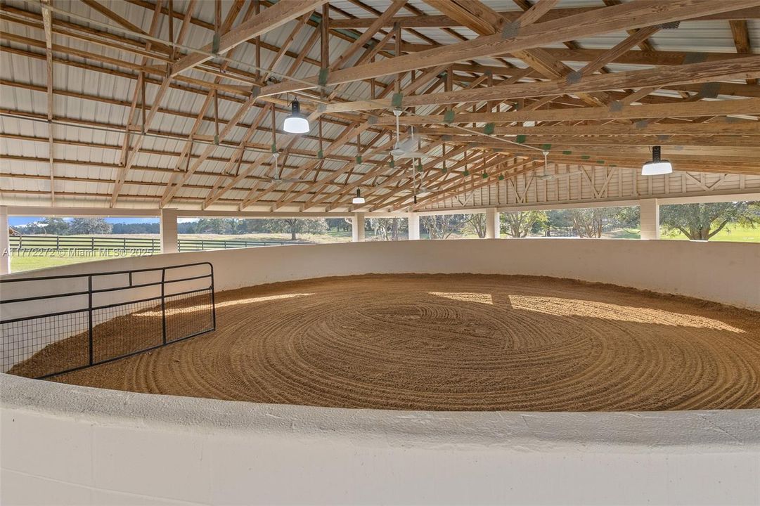 На продажу: $2,600,000 (3 спален, 2 ванн, 0 Квадратных фут)