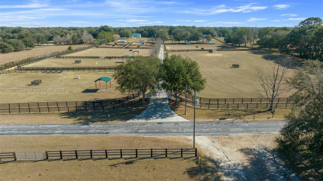 На продажу: $2,600,000 (3 спален, 2 ванн, 0 Квадратных фут)