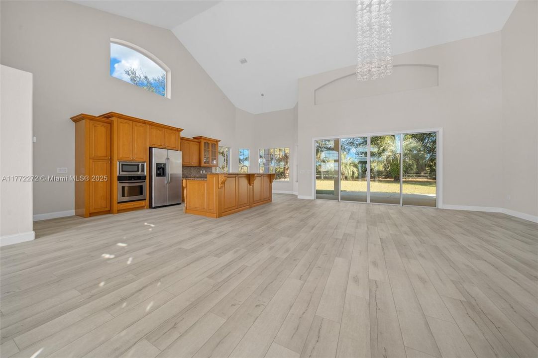 На продажу: $2,600,000 (3 спален, 2 ванн, 0 Квадратных фут)