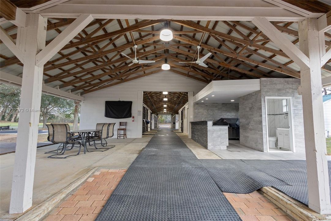 На продажу: $2,600,000 (3 спален, 2 ванн, 0 Квадратных фут)