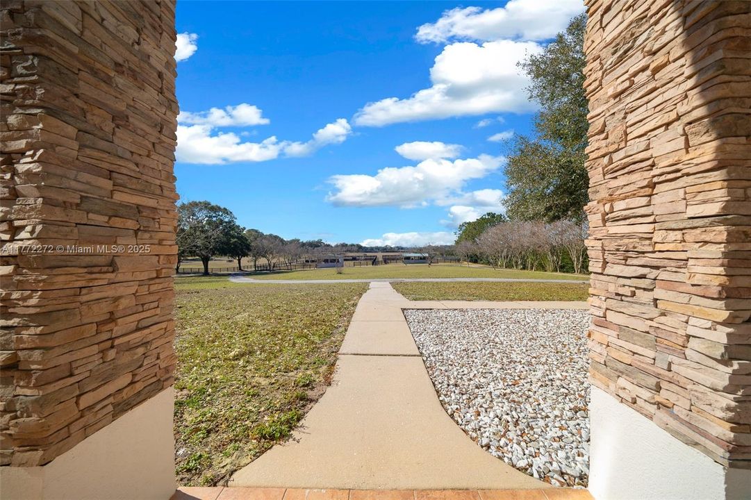 На продажу: $2,600,000 (3 спален, 2 ванн, 0 Квадратных фут)