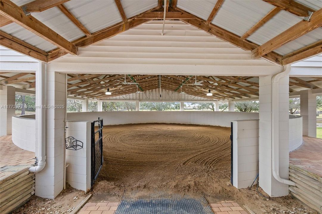 На продажу: $2,600,000 (3 спален, 2 ванн, 0 Квадратных фут)