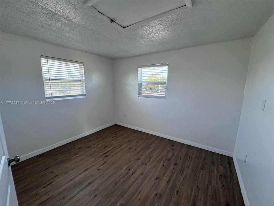 Recientemente alquilado: $1,250 (2 camas, 1 baños, 650 Pies cuadrados)