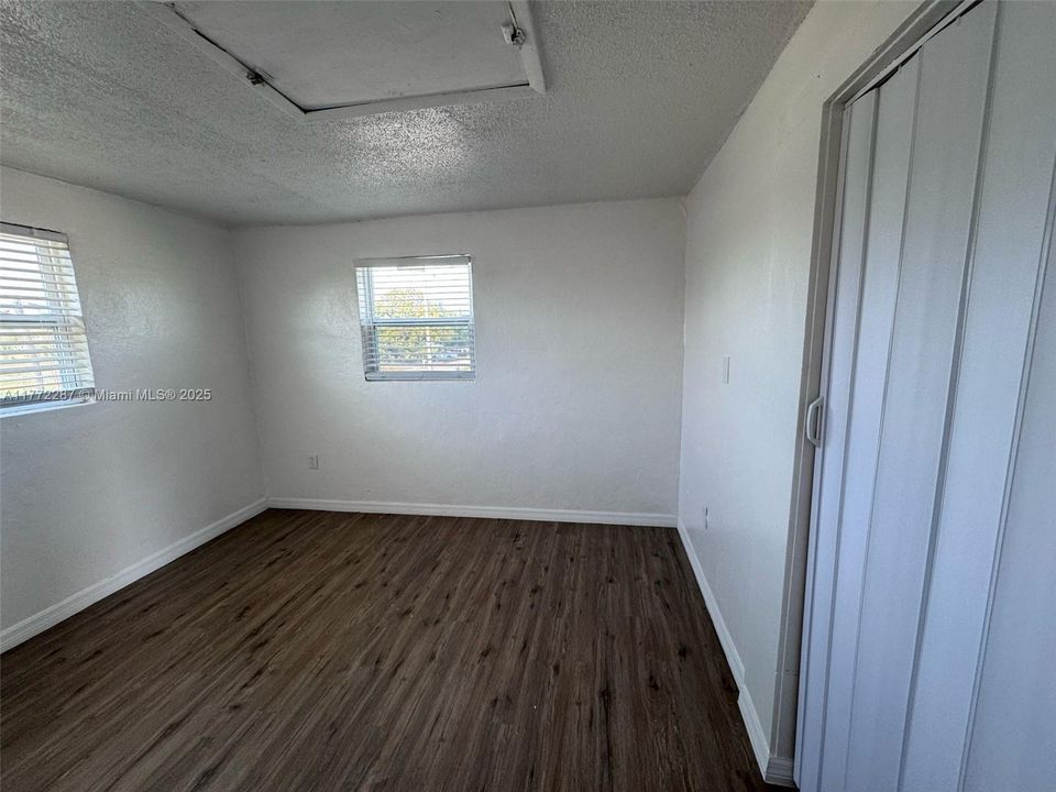 Recientemente alquilado: $1,250 (2 camas, 1 baños, 650 Pies cuadrados)