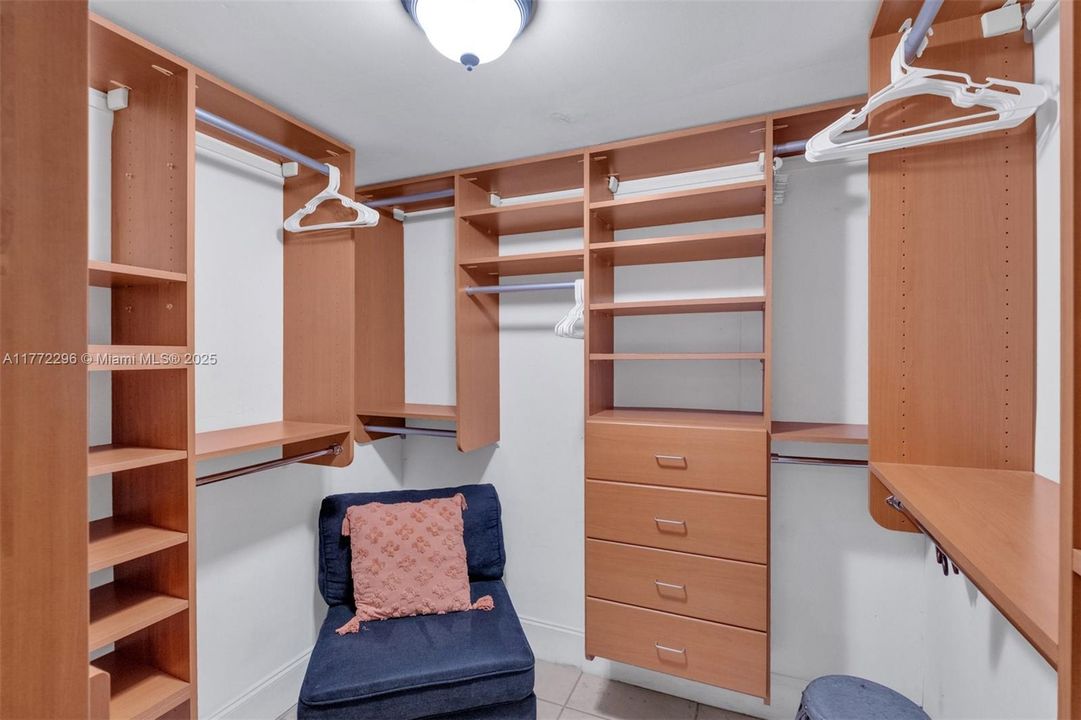 Vendido Recientemente: $1,150,000 (0 camas, 0 baños, 2952 Pies cuadrados)