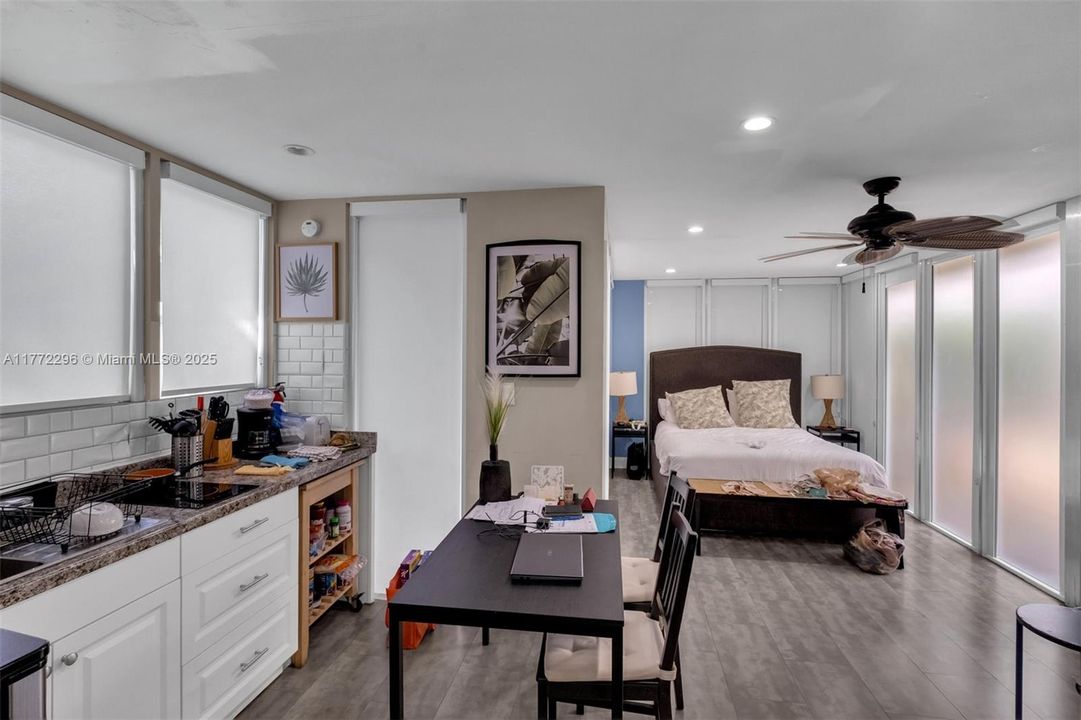 Vendido Recientemente: $1,150,000 (0 camas, 0 baños, 2952 Pies cuadrados)