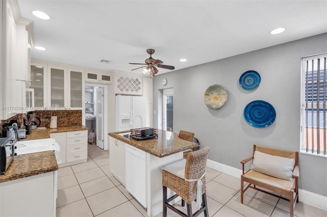 Vendido Recientemente: $1,150,000 (0 camas, 0 baños, 2952 Pies cuadrados)