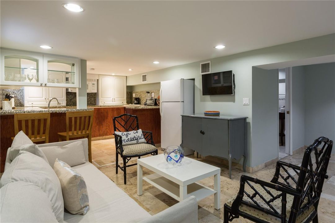 Vendido Recientemente: $1,150,000 (0 camas, 0 baños, 2952 Pies cuadrados)