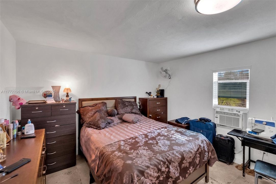 Vendido Recientemente: $1,150,000 (0 camas, 0 baños, 2952 Pies cuadrados)