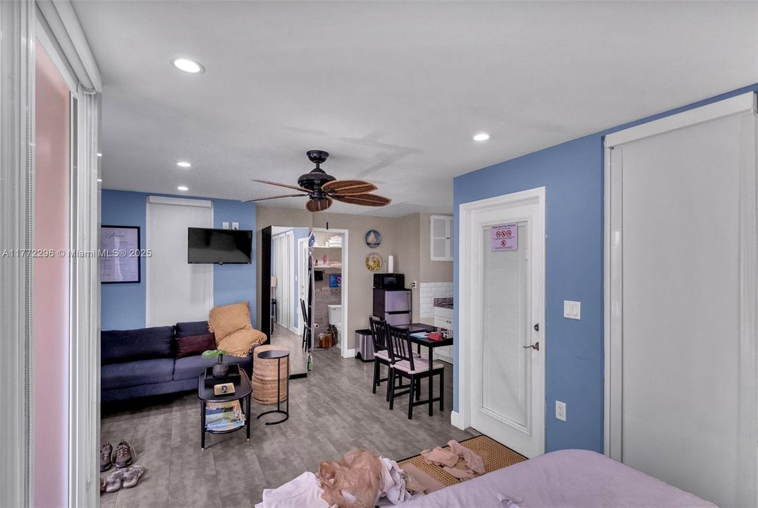 Vendido Recientemente: $1,150,000 (0 camas, 0 baños, 2952 Pies cuadrados)