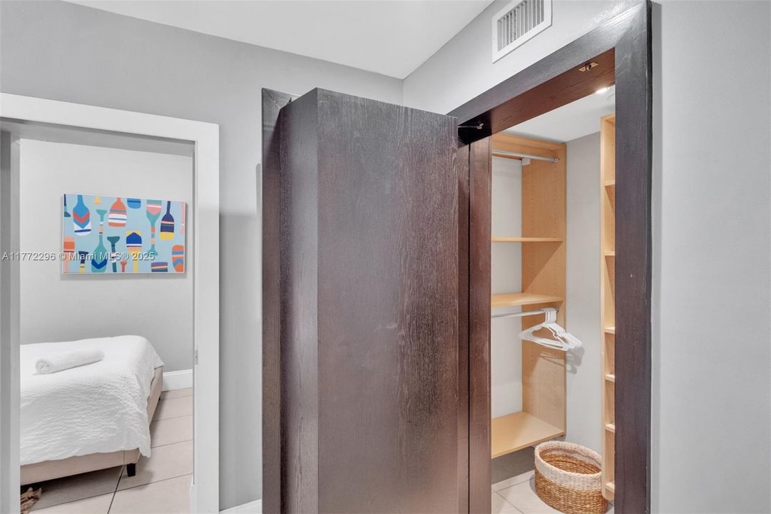 Vendido Recientemente: $1,150,000 (0 camas, 0 baños, 2952 Pies cuadrados)