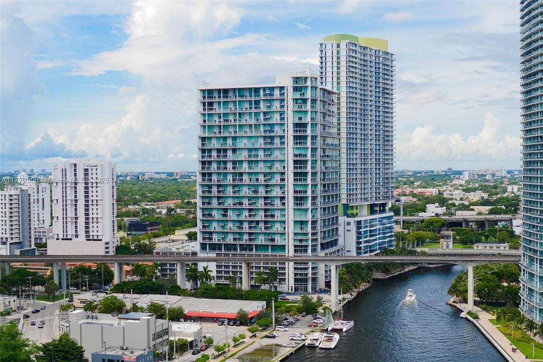 Recently Rented: $3,100 (1 beds, 1 baths, 795 Square Feet)