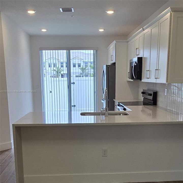 Recientemente alquilado: $4,000 (4 camas, 3 baños, 0 Pies cuadrados)