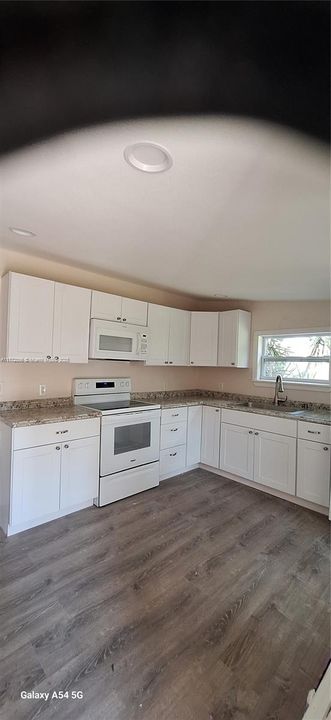 待售: $179,000 (2 贝兹, 1 浴室, 0 平方英尺)