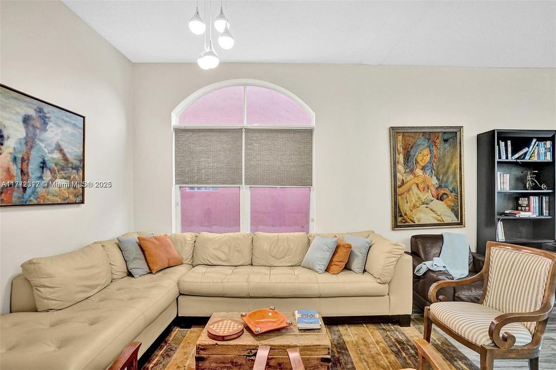 Recently Sold: $720,000 (4 beds, 2 baths, 2184 Square Feet)