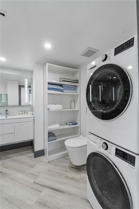 Activo con contrato: $719,000 (2 camas, 2 baños, 1455 Pies cuadrados)