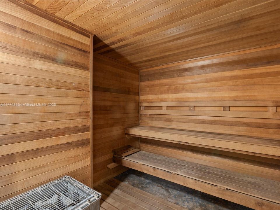 En Venta: $750,000 (1 camas, 1 baños, 896 Pies cuadrados)