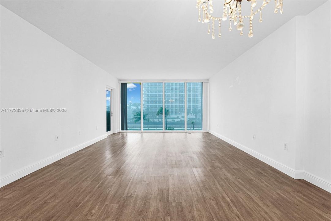 En Venta: $750,000 (1 camas, 1 baños, 896 Pies cuadrados)