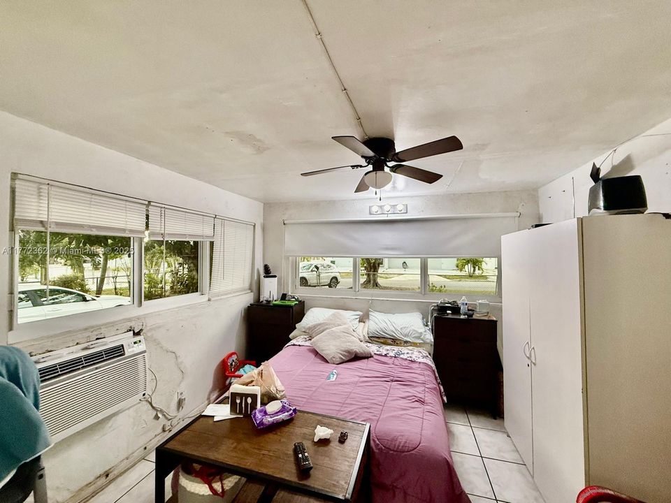 Vendido Recientemente: $649,900 (4 camas, 3 baños, 1549 Pies cuadrados)