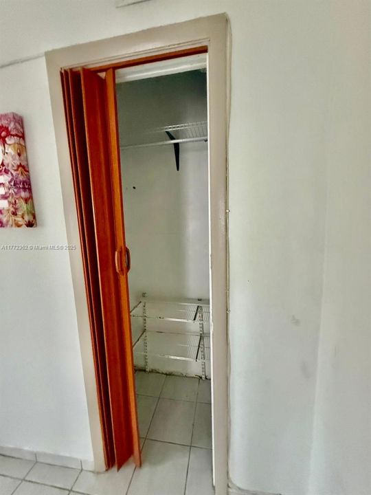 Vendido Recientemente: $649,900 (4 camas, 3 baños, 1549 Pies cuadrados)