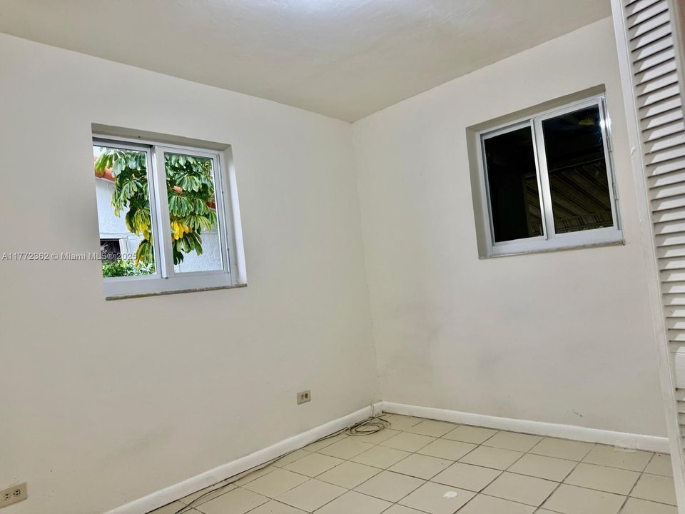 Vendido Recientemente: $649,900 (4 camas, 3 baños, 1549 Pies cuadrados)