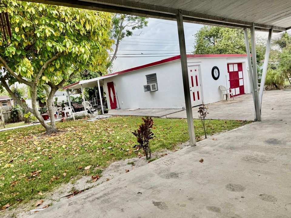 Vendido Recientemente: $649,900 (4 camas, 3 baños, 1549 Pies cuadrados)