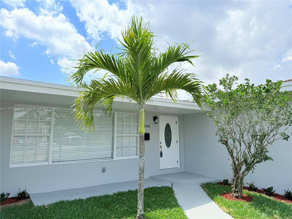 Недавно продано: $595,000 (4 спален, 2 ванн, 1829 Квадратных фут)